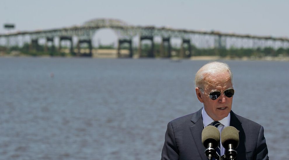 Biden promete 'reconstruir mejor'.  Algunos expertos en clima ven problemas.