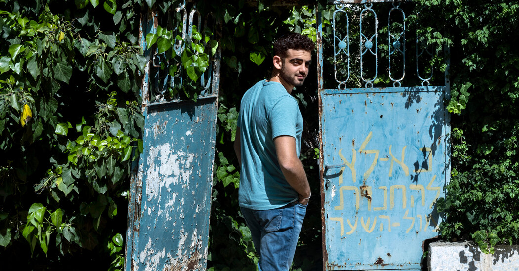 Covid y los viajes: por qué se estima que 100.000 estadounidenses en el extranjero enfrentan problemas de pasaporte