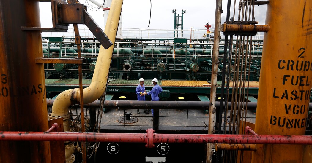 Las exportaciones de petróleo de Irán aumentan a medida que EE. UU. Planea regresar al acuerdo nuclear