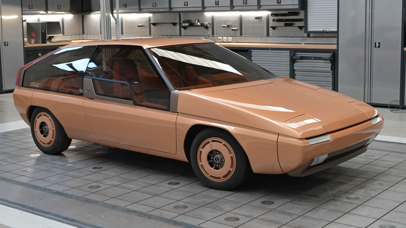 Mazda acaba de restaurar su increíble concepto Aria MX-81 diseñado por Bertone