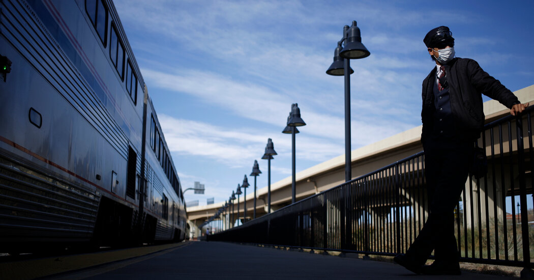 ¿Abogado de salud o hermano mayor?  Las empresas pesan las vacunas necesarias.
