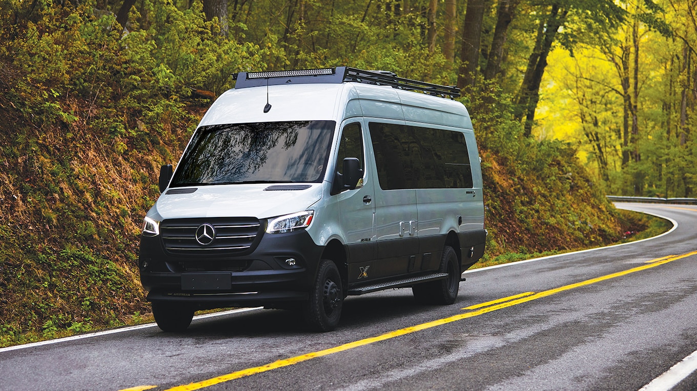 El 2022 Airstream Interstate 24X es una furgoneta de aventuras Boondocking