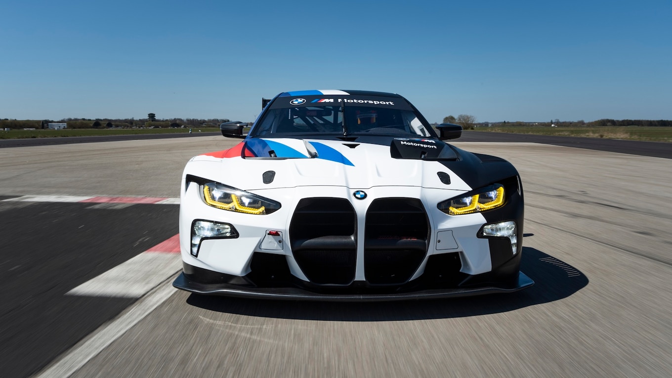 El BMW M4 definitivo costará 530.000 dólares y no es legal en carretera