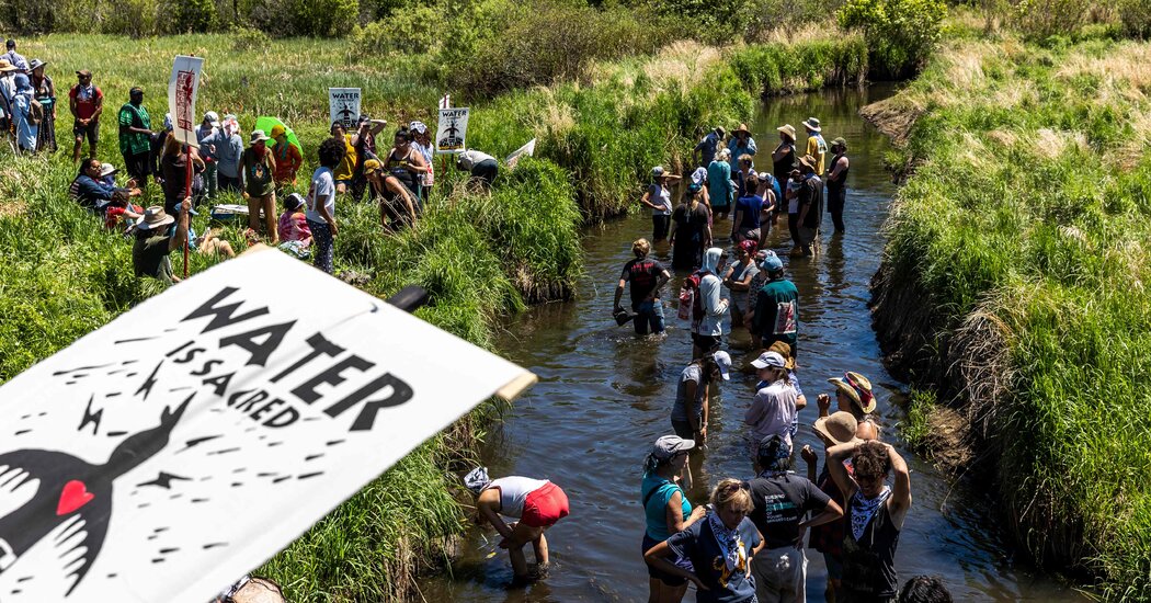 La administración de Biden apoya proyecto de oleoducto de arenas petrolíferas