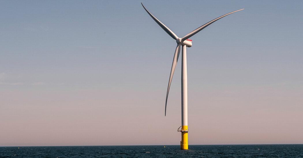 Los parques eólicos marinos muestran lo que enfrenta el plan climático de Biden