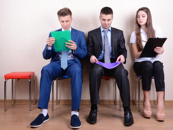 buscando empleo