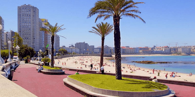 paseo mar&iacute;timo 