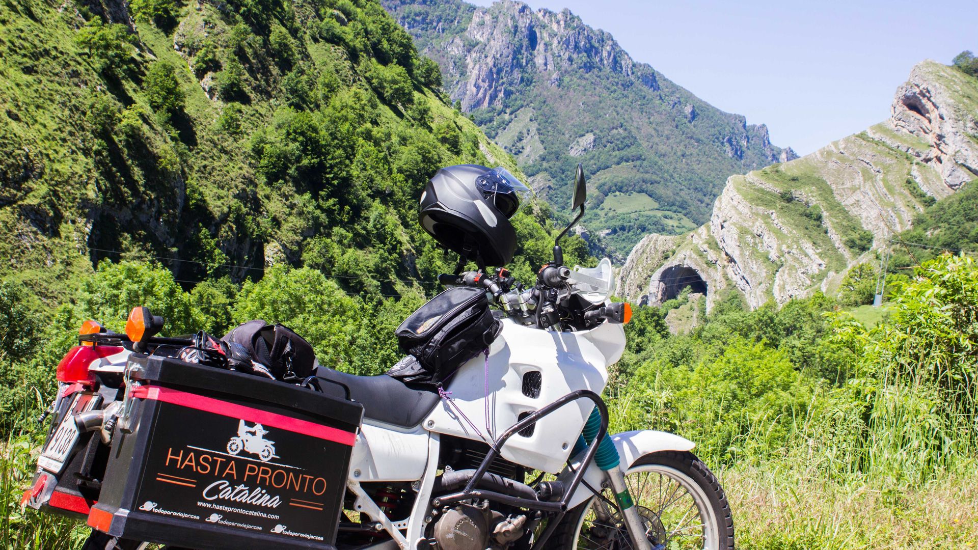 Descubre las mejores rutas en moto por La Coruña